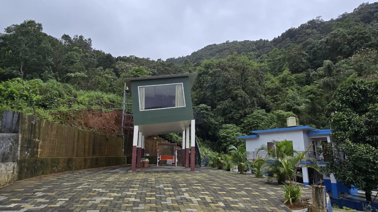 Paradise Cottage tilted architectural style